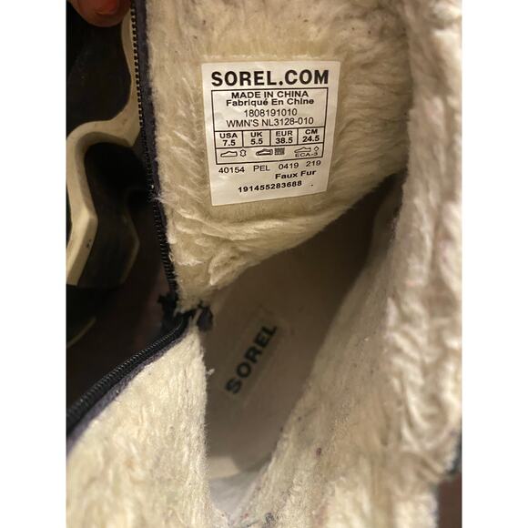 Sorel Out N About Waterproof Suede Booties Black 7.5 Faux Fur Lined Winter - Picture 6 of 8